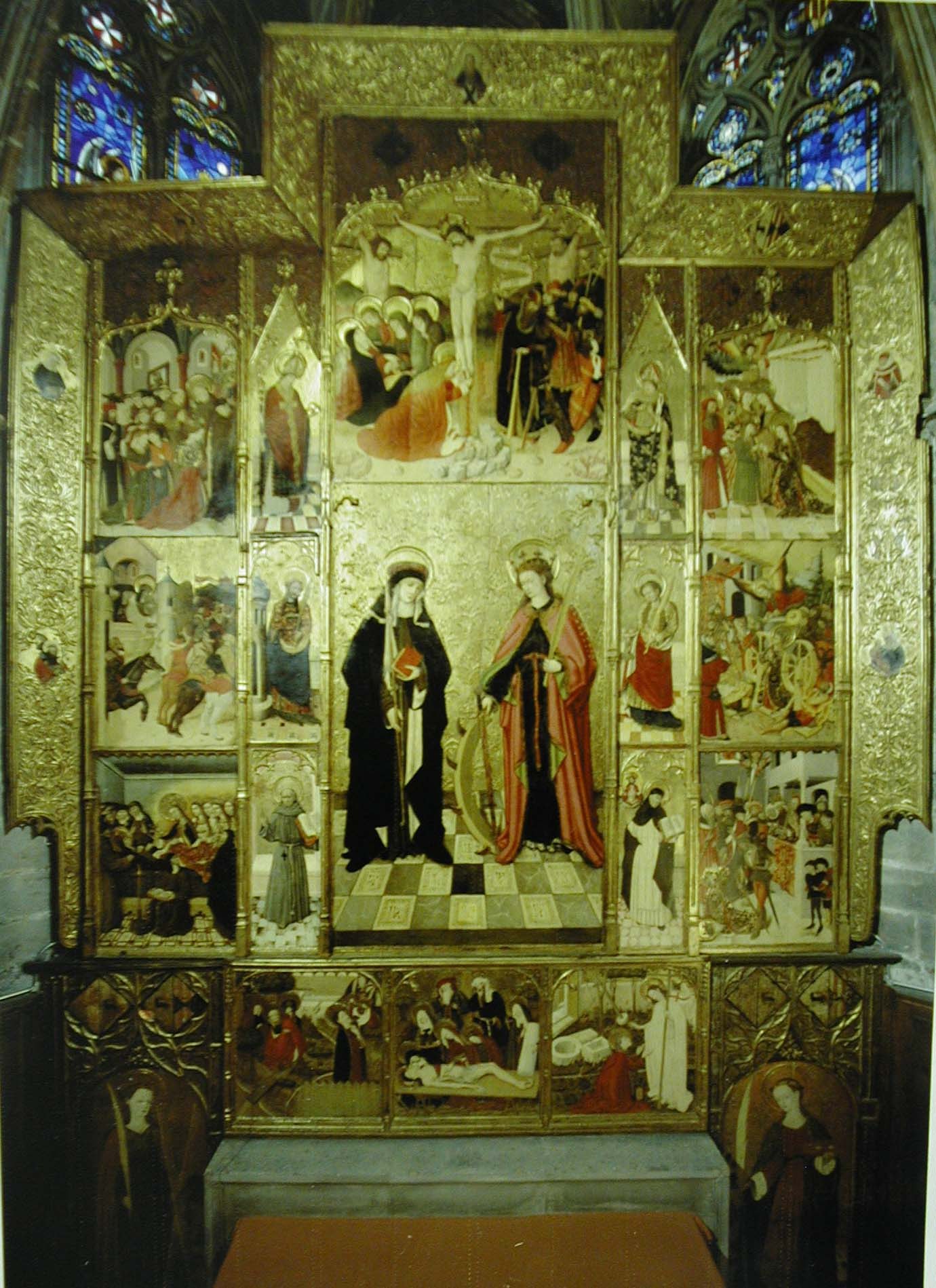 Retaule abans de la restauració, amb vernissos enfosquits