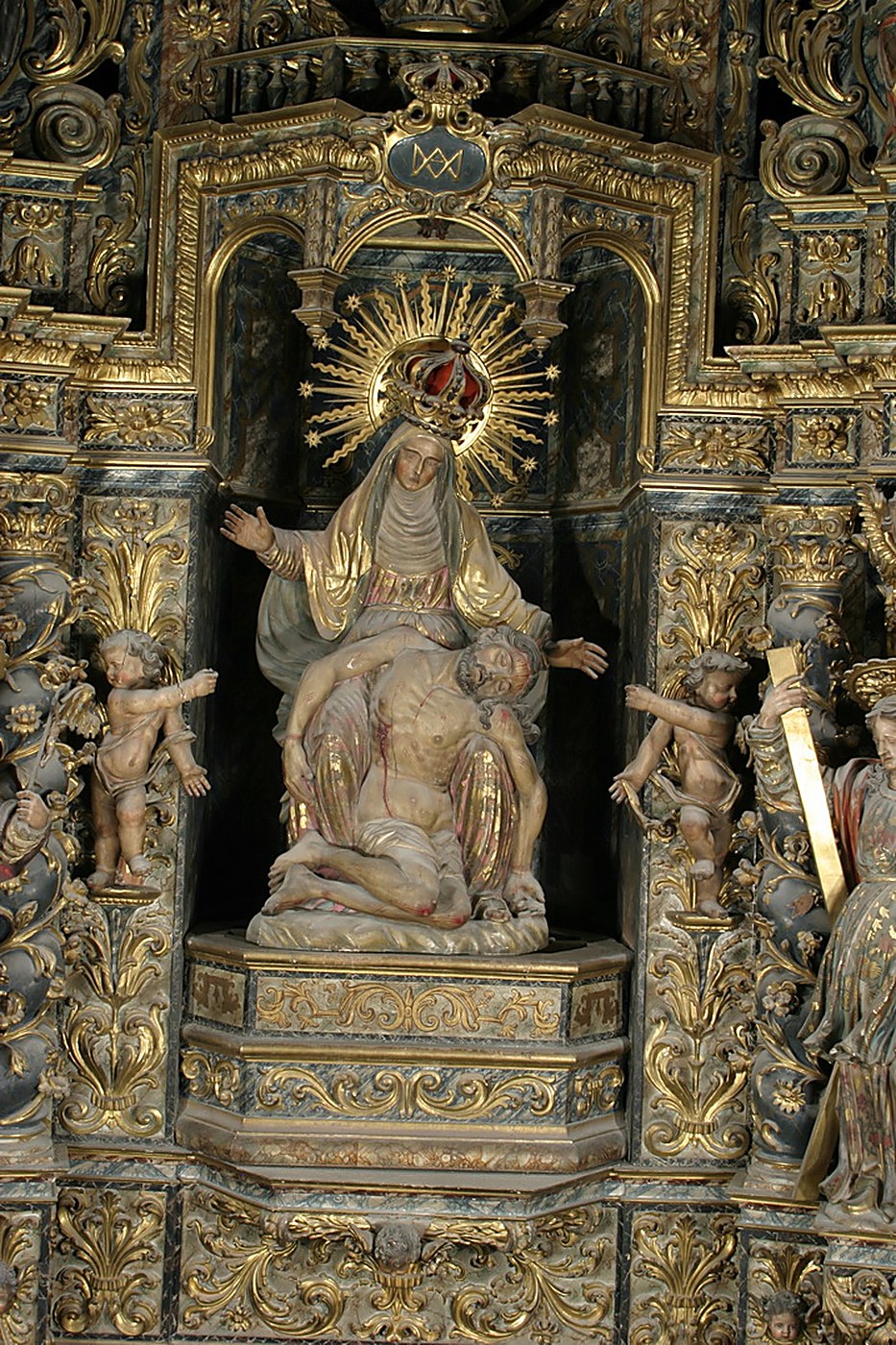 Fornícula central del retaule després de la restauració