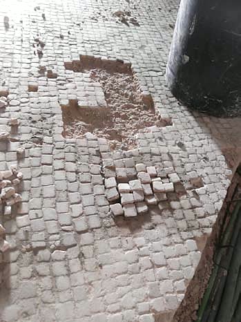 Reintegració de les llacunes amb tessel·les noves