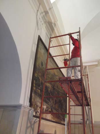Arrencament de la pintura mural des de l’embornal