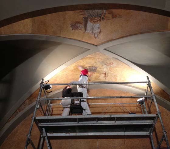 Restauració de la pintura mural de l'absis