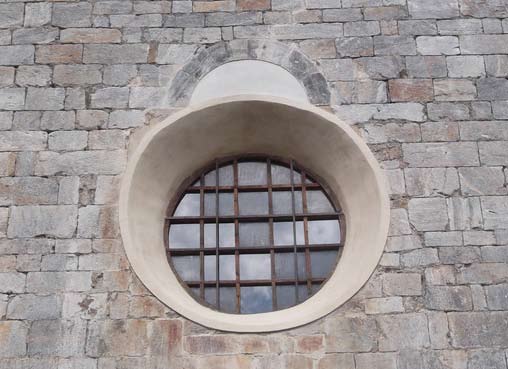 Finestral després de la restauració