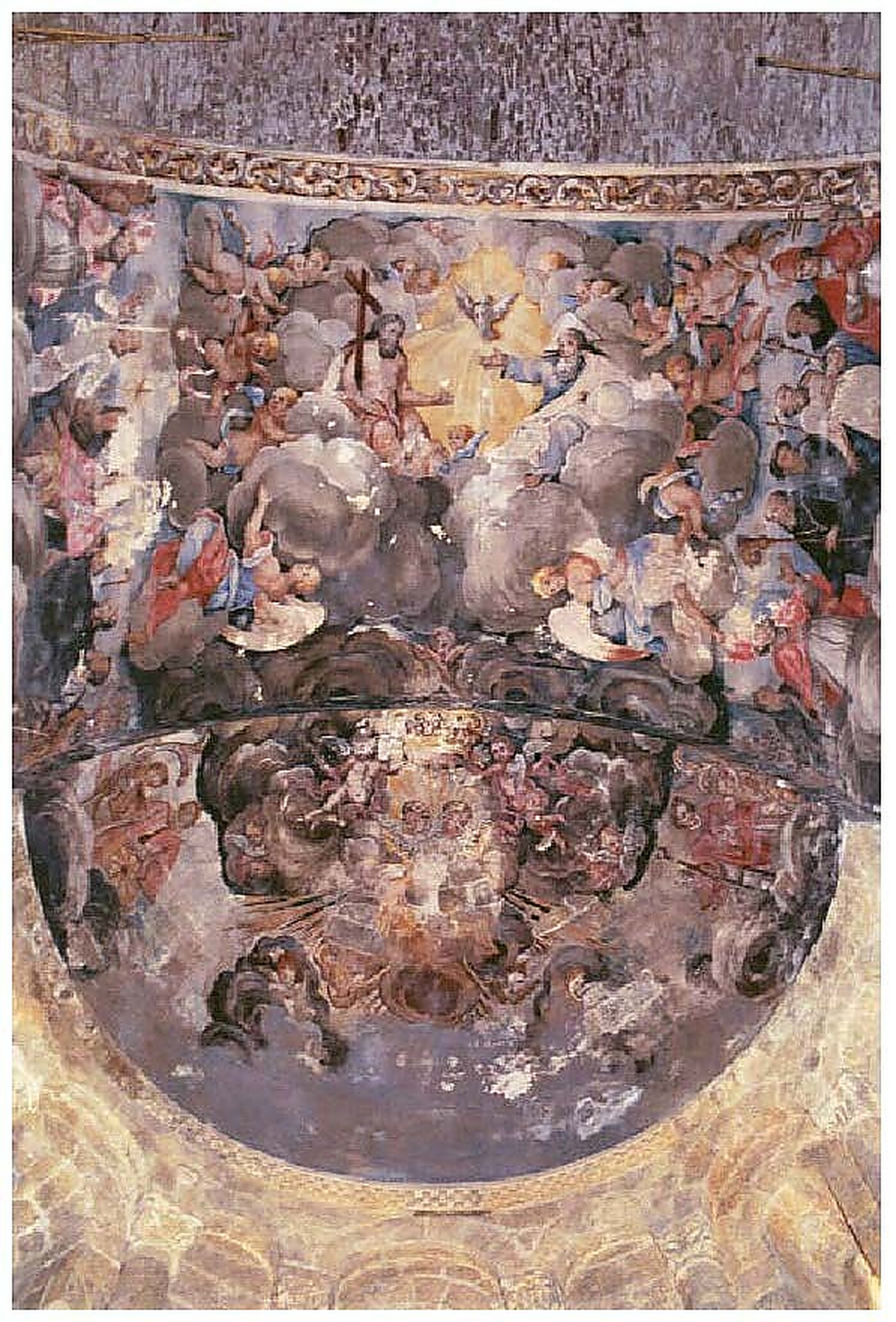 Després: cúpula amb la pintura barroca recuperada