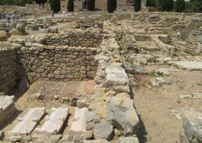 2015 : Restauració de varis sectors l’Estoa de la Neàpolis de les Ruïnes d’Empúries. (L’Escala – Girona). (Treball per la constructura Urcotex).