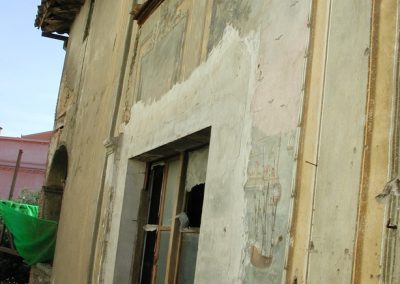 2001 : Arrancament i traspàs d’una  pintura mural de façana  d’edifici (col·lecció particular) Torelló (Osona, Barcelona)