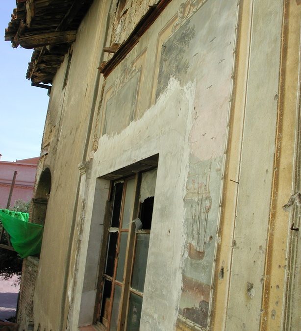 2001 : Arranque y traspaso de pintura mural de fachada de edificio (colección particular) Torelló (Osona, Barcelona)